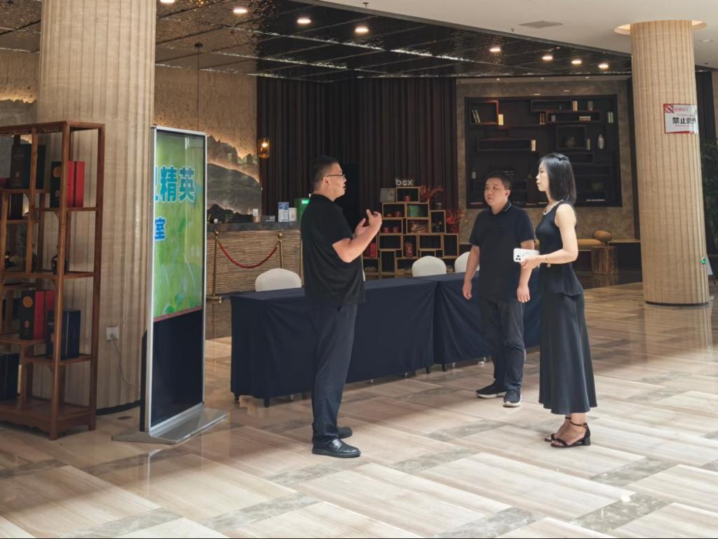 为深入落实“访企拓岗促就业”专项行动