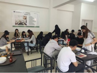 深化校企合作 拓展实践平台