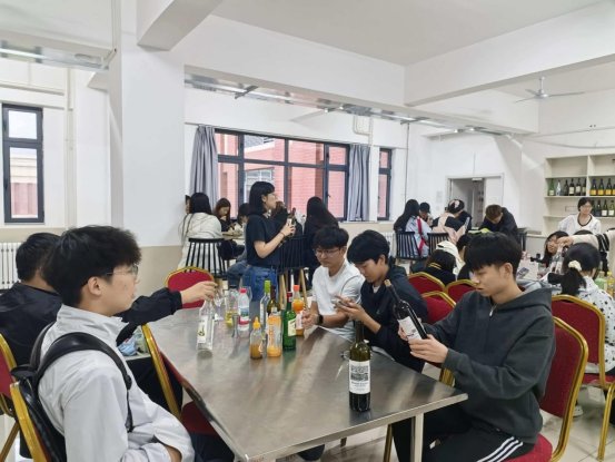访企拓岗促就业 校企合作谋新篇