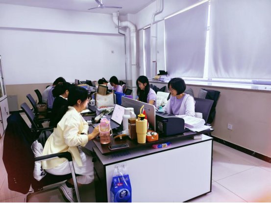 我校经济管…