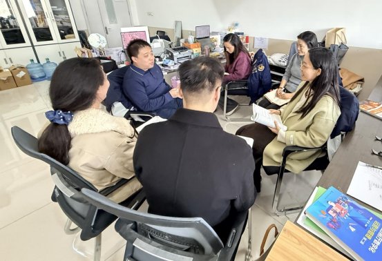 我院现代物流管理专业教师与平乡县申通